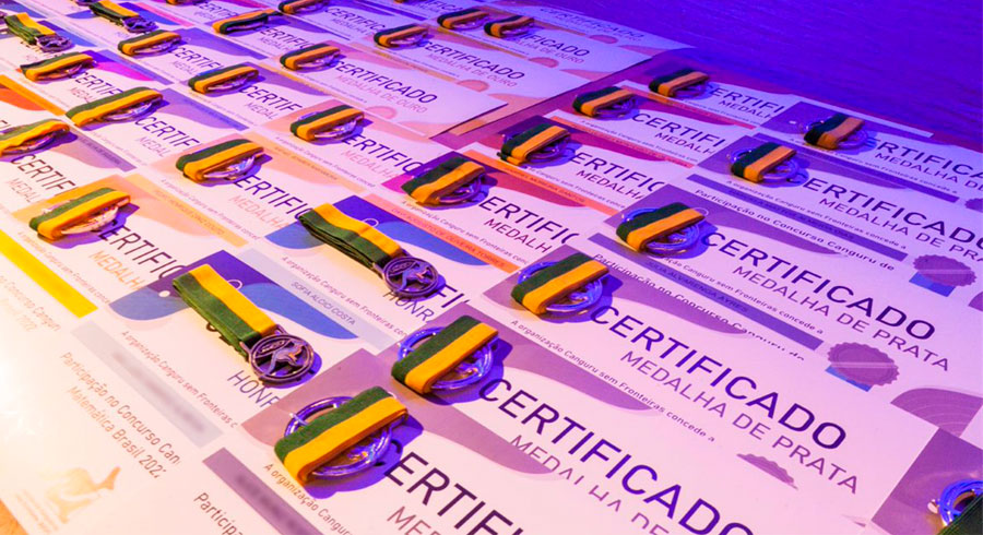 421 medalhas no Concurso Canguru de Matemática 421 medalhas no Concurso Canguru de Matemática