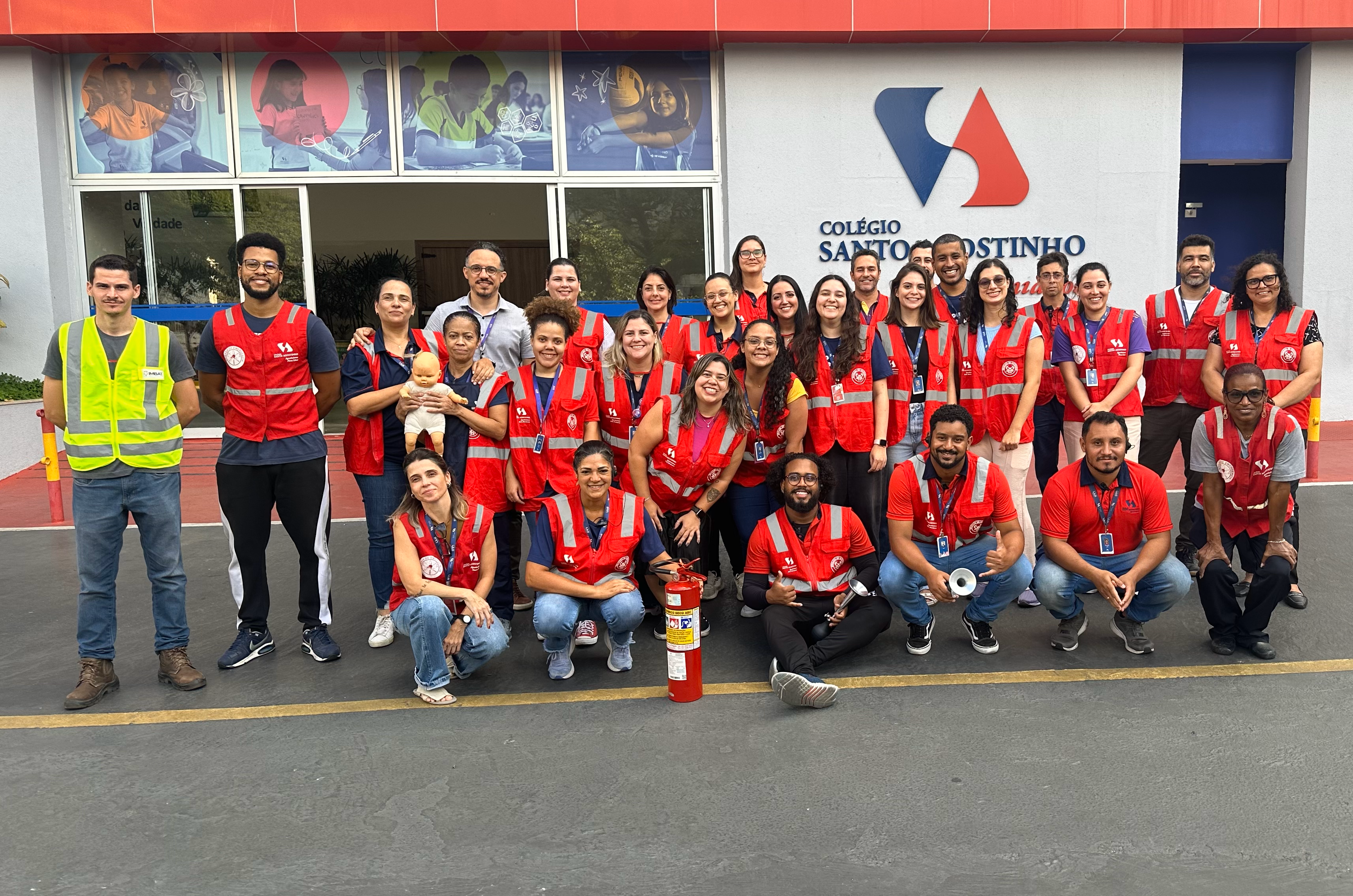 Segurança também se aprende! CSAGZ realiza simulação de incêndio para reforçar protocolos de emergência  Segurança também se aprende! CSAGZ realiza simulação de incêndio para reforçar protocolos de emergência
